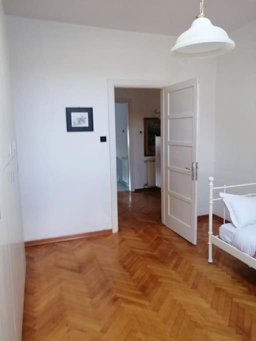 Spacious Attic Apartment Kandler Trieste Exteriör bild