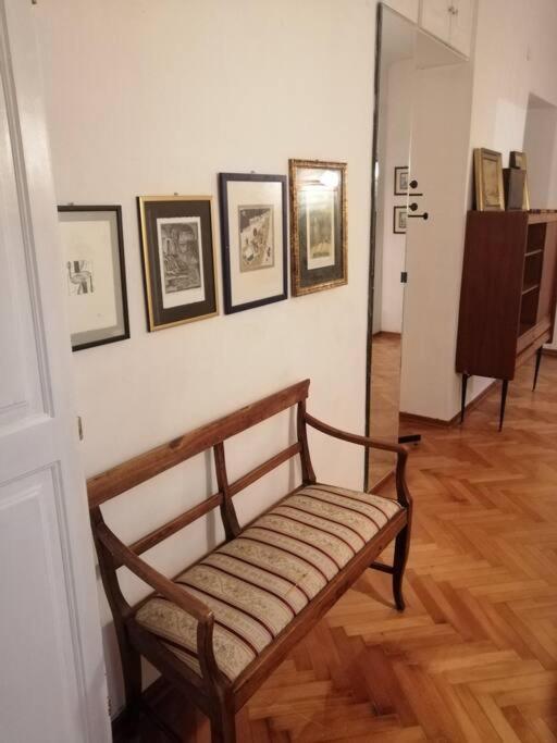 Spacious Attic Apartment Kandler Trieste Exteriör bild